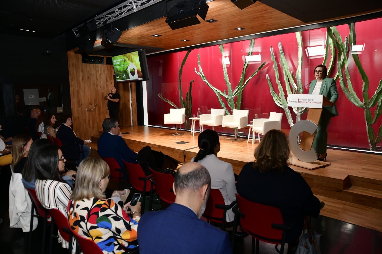 Las imágenes del Foro CANARIAS7 &#039;Nosotras acogemos, ¿tú podrías?&#039;