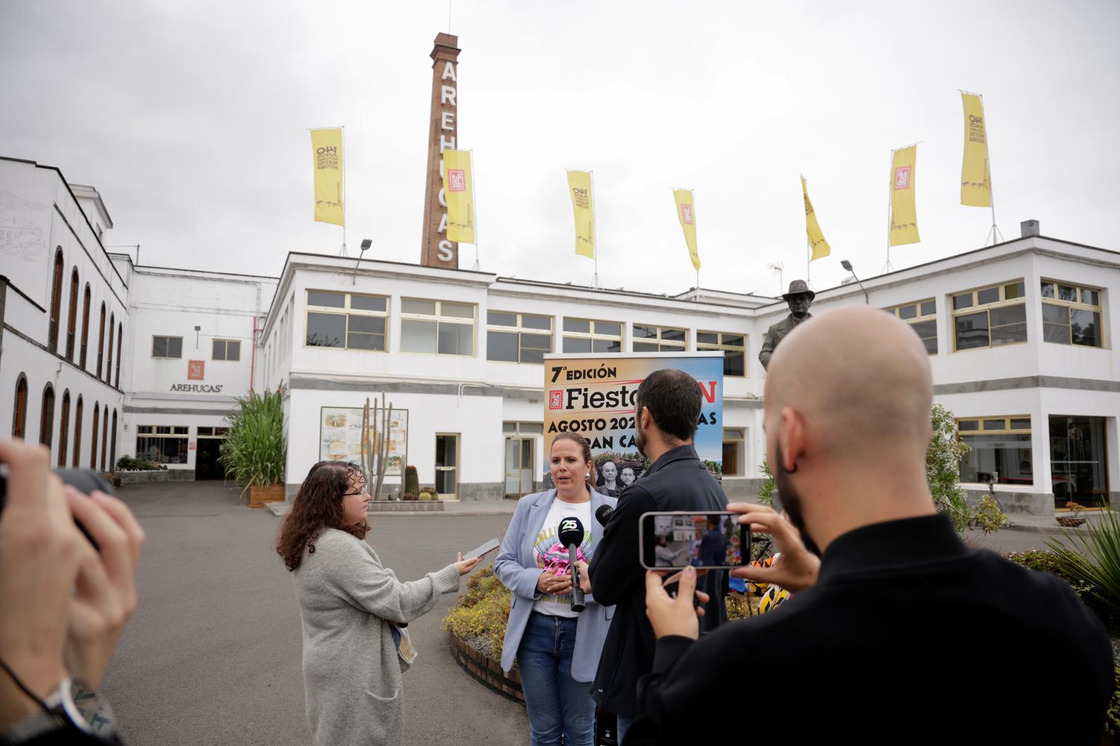 La presentación del cartel del FiestoRon, en imágenes