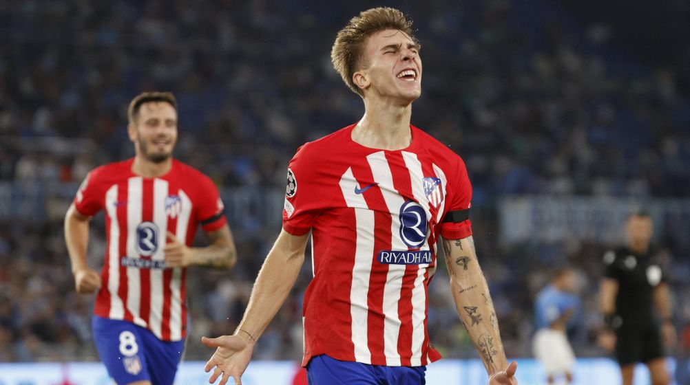 Pablo Barrios celebra un gol con el Atlético de Madrid.