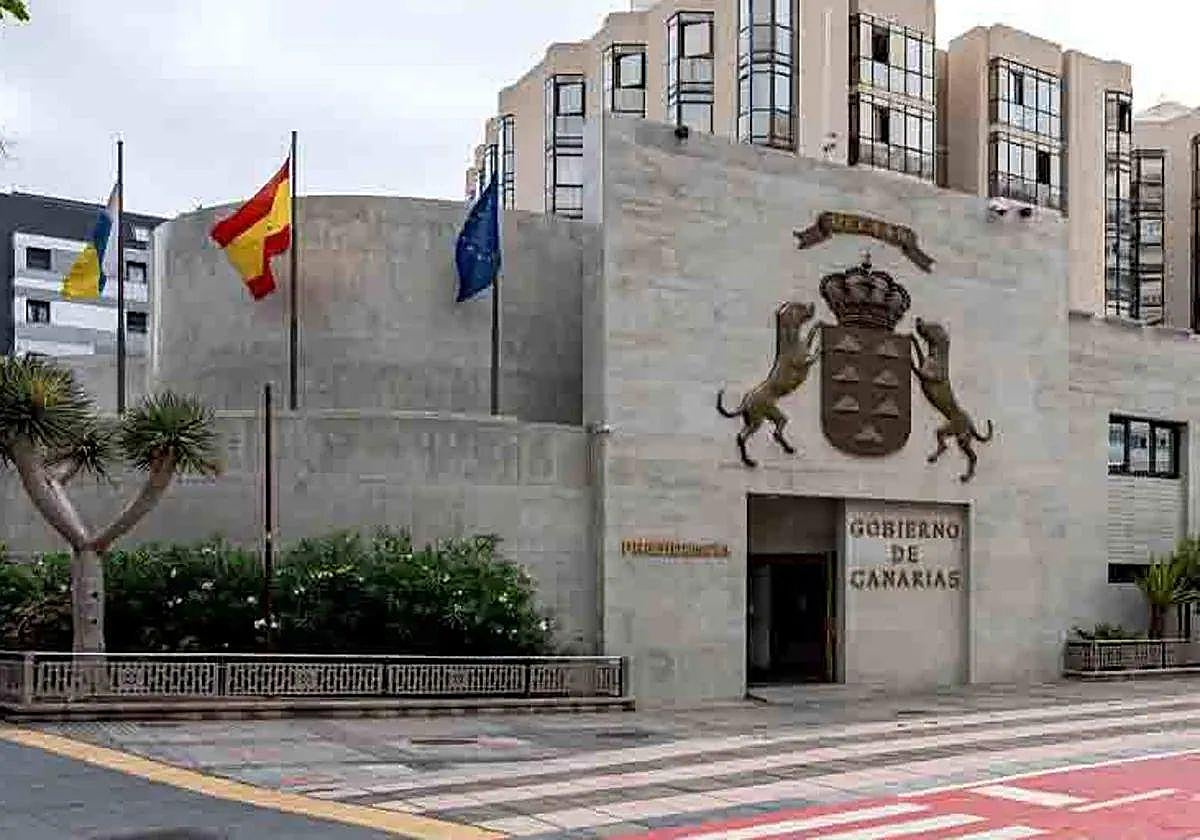 Canarias, la región con la ratio de deuda pública más baja del país.