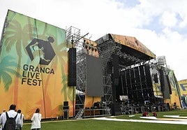 Escenario listo en el Estadio de Gran Canaria.