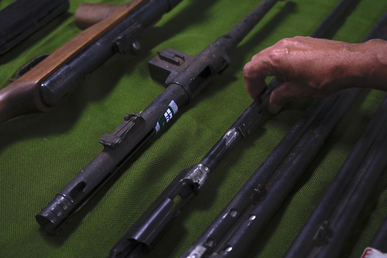 Imágenes del mayor taller ilegal de armas de fuego en Las Palmas