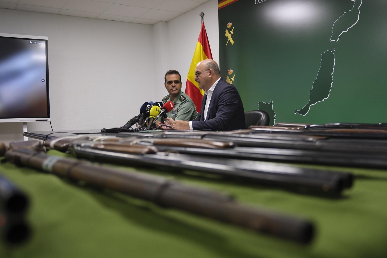 Imágenes del mayor taller ilegal de armas de fuego en Las Palmas