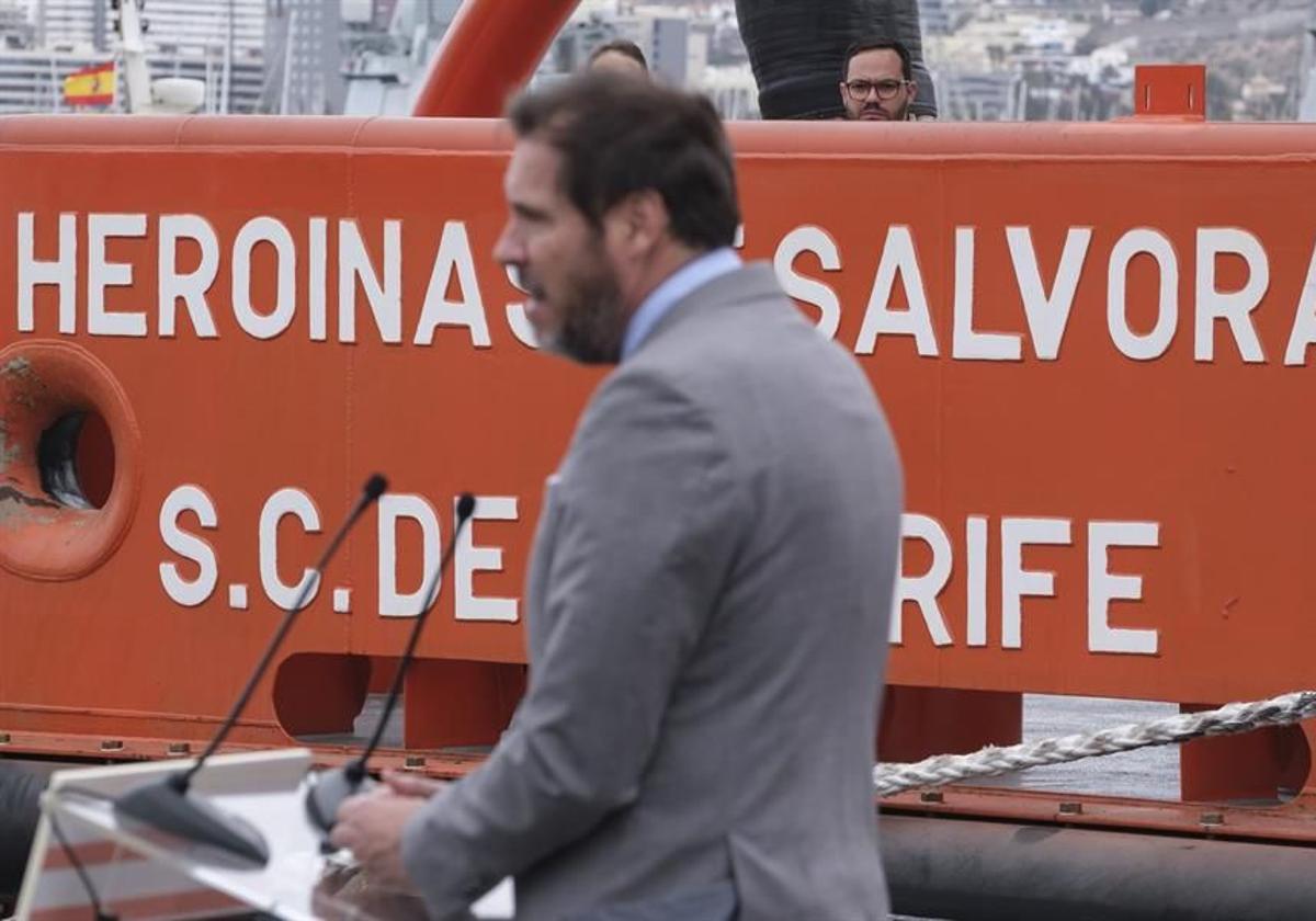 El ministro de Transportes, Óscar Puente, asistió este viernes en el puerto de Las Palmas de Gran Canaria a la presentación del 'Heroínas de Sálvora'.