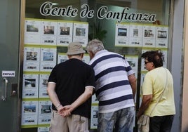Imagen de archivo de una inmobiliaria.