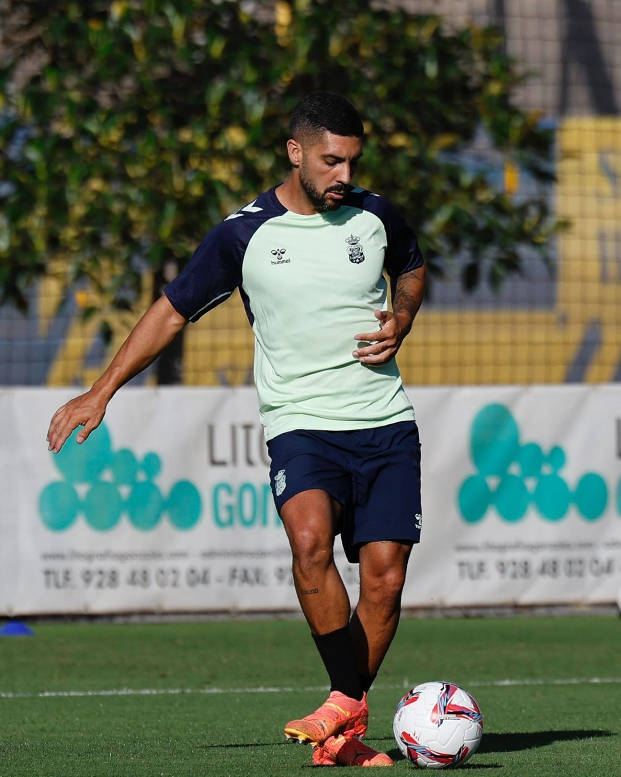 El primer entrenamiento de la UD a los mandos de Carrión
