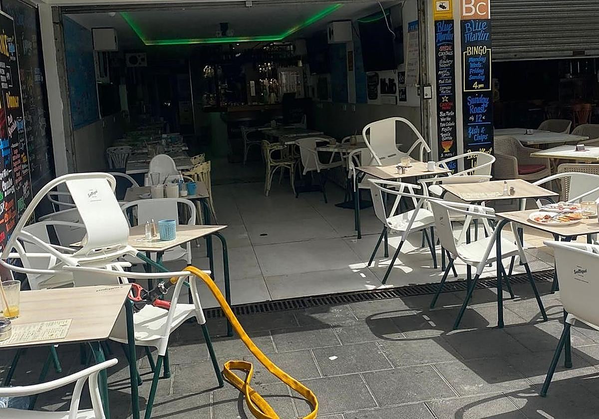 Local que sufrió el incendio este domingo.