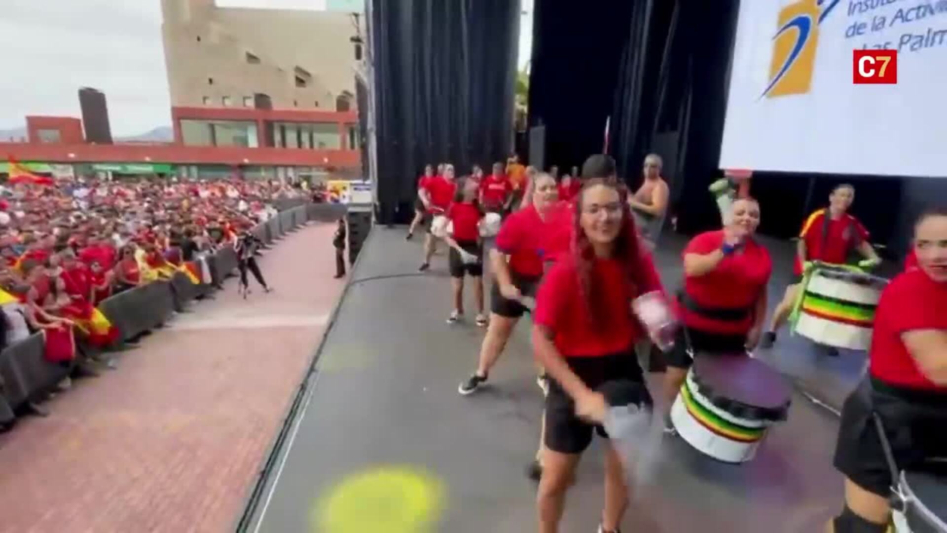 Todo a una con La Roja en la Plaza de la Música