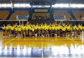 Una amplia representación de los inscritos, ese lunes en la pista del CID.