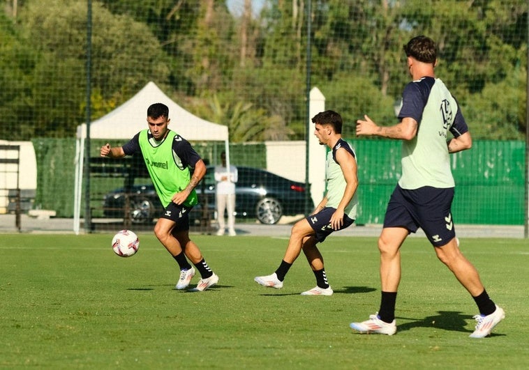 La UD ya se entrena en Marbella.