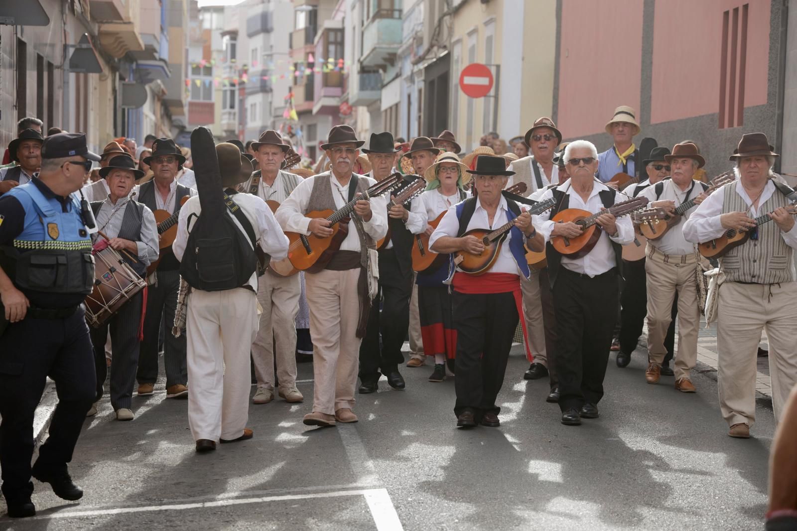 La romería ofrenda del Carmen, en imágenes