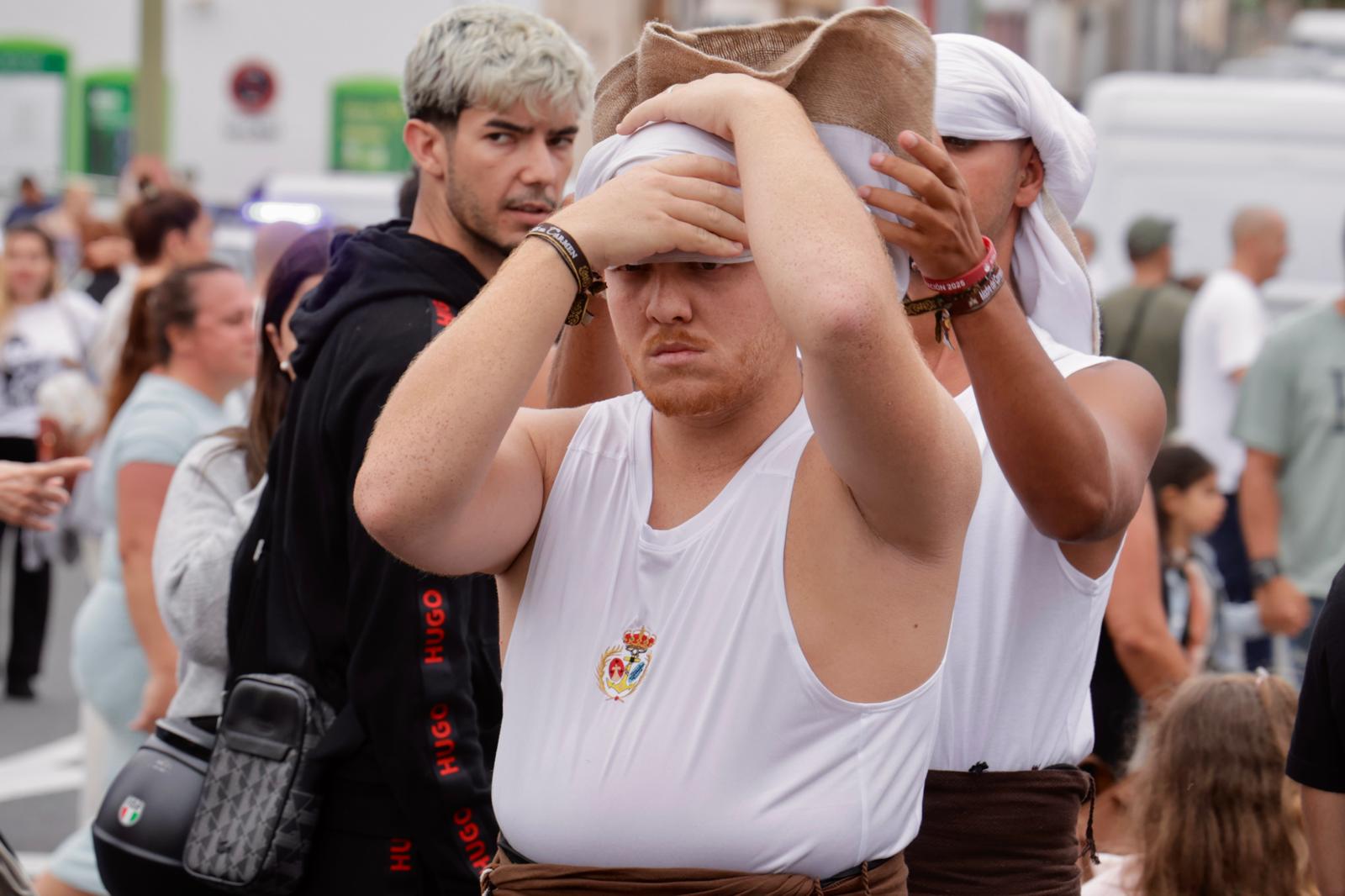 La Isleta sale a la calle para celebrar la procesión marítima del Carmen