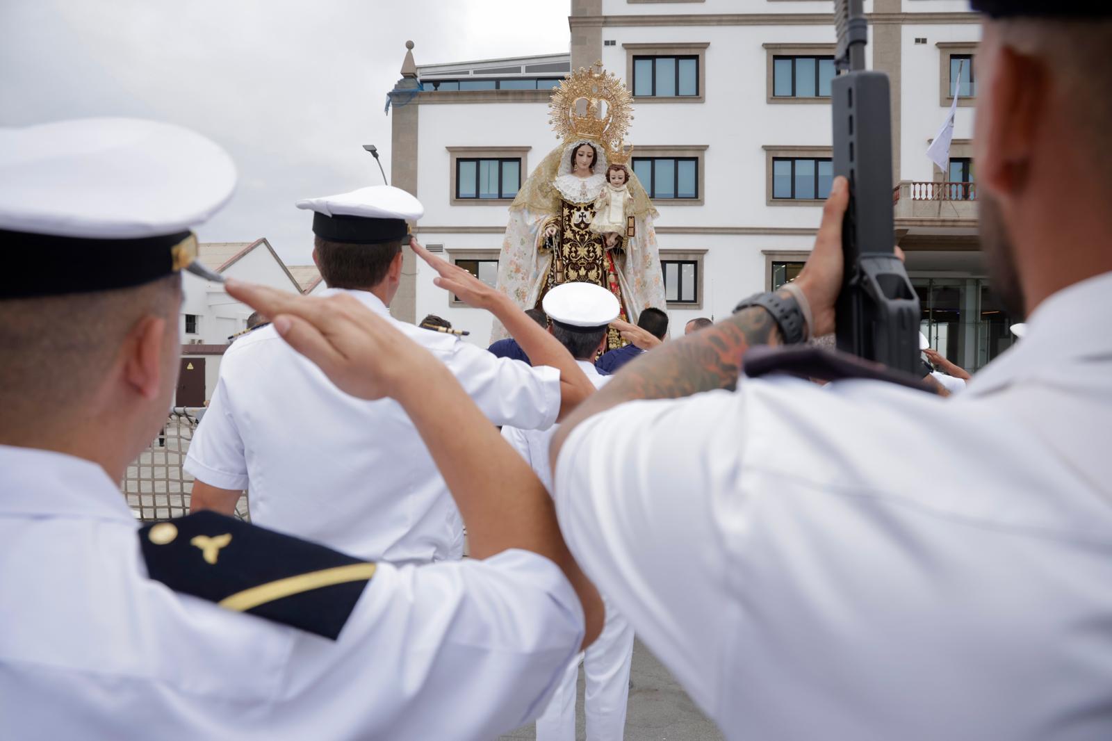 La Isleta sale a la calle para celebrar la procesión marítima del Carmen