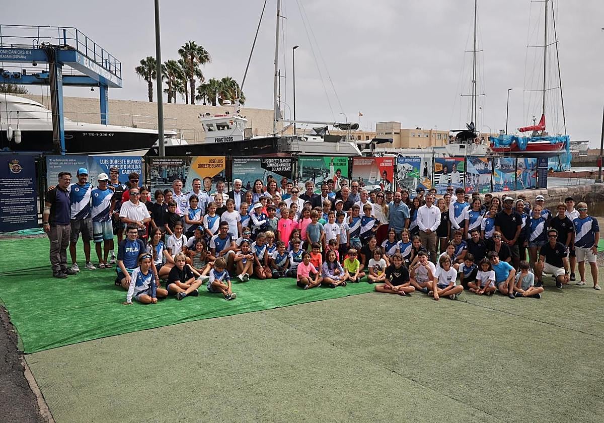 Las imágenes de la inauguración de los murales olímpicos en el Real Club Náutico