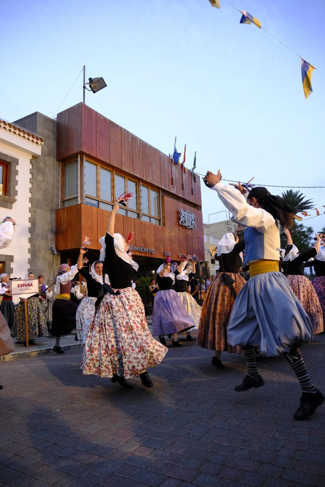 El recorrido del festival de folclore, en imágenes