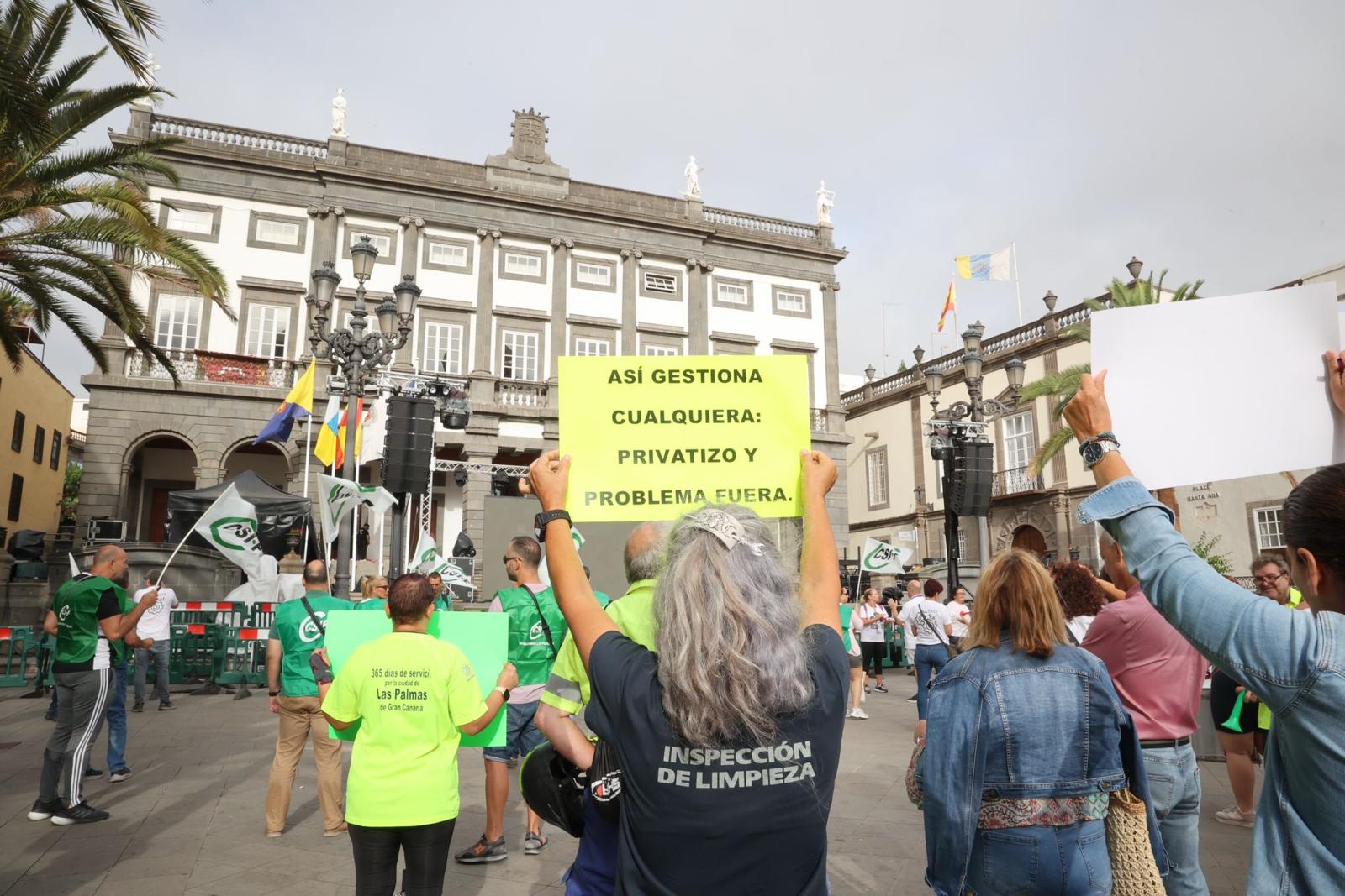 La manifestación de los trabajadores municipales, en imágenes