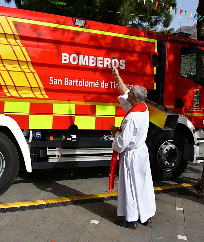 Imagen secundaria 2 - San Bartolomé de Tirajana renueva la flota de sus bomberos con 1,5 millones de euros