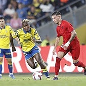 El canterano Bassinga, disfrutando de sus primeros minutos en La Liga con la camiseta de la UD.