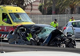 Turismo involucrado en el accidente.