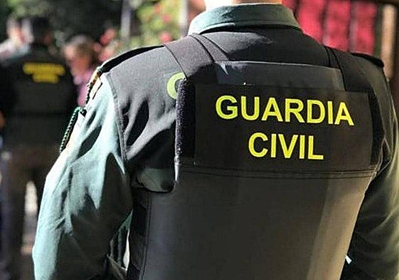 La investigación del suceso corre a cargo de efectivos de la Policía Judicial de la Guardia Civil del sur de Tenerife.
