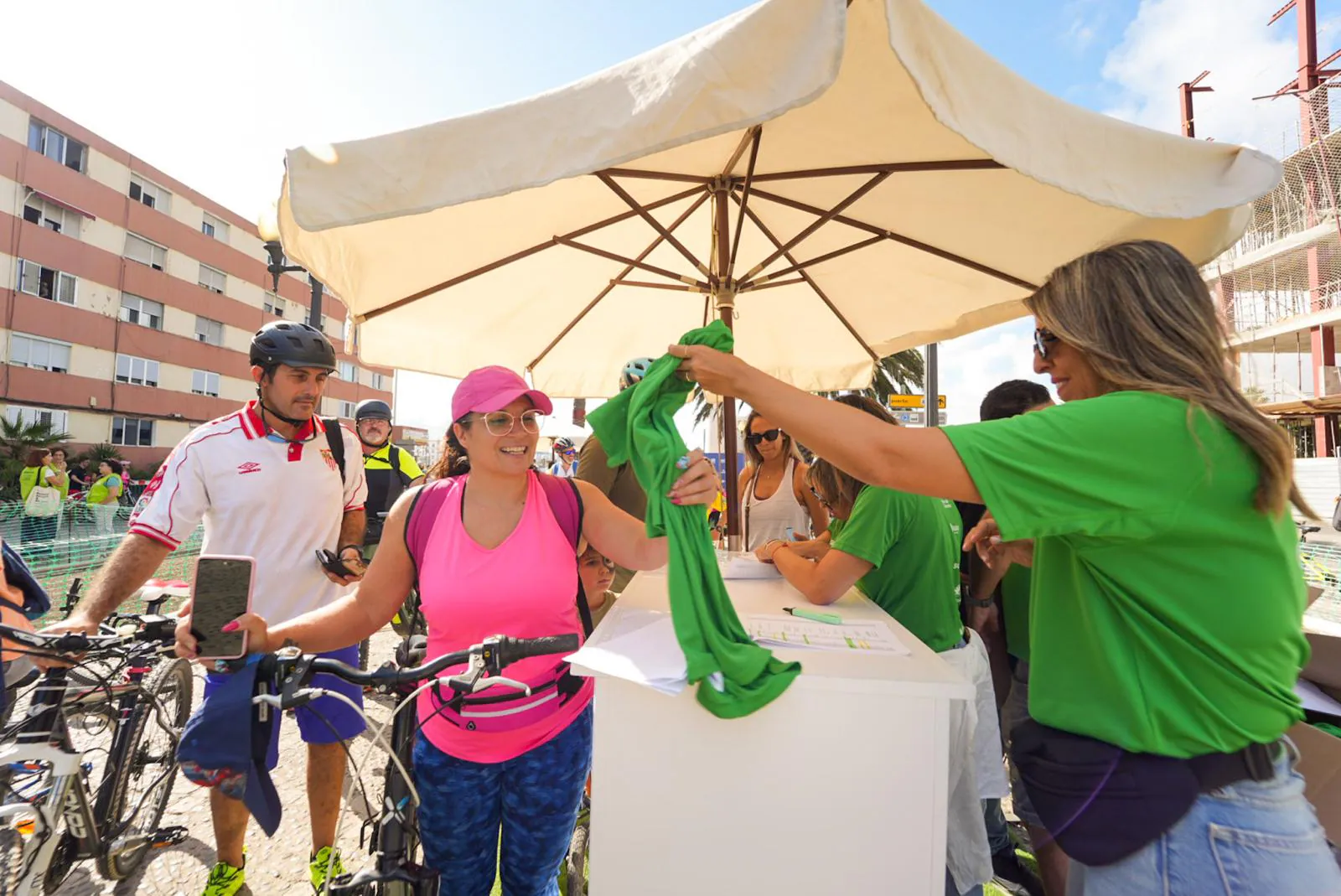 Las Palmas de Gran Canaria celebra el día de la bicicleta