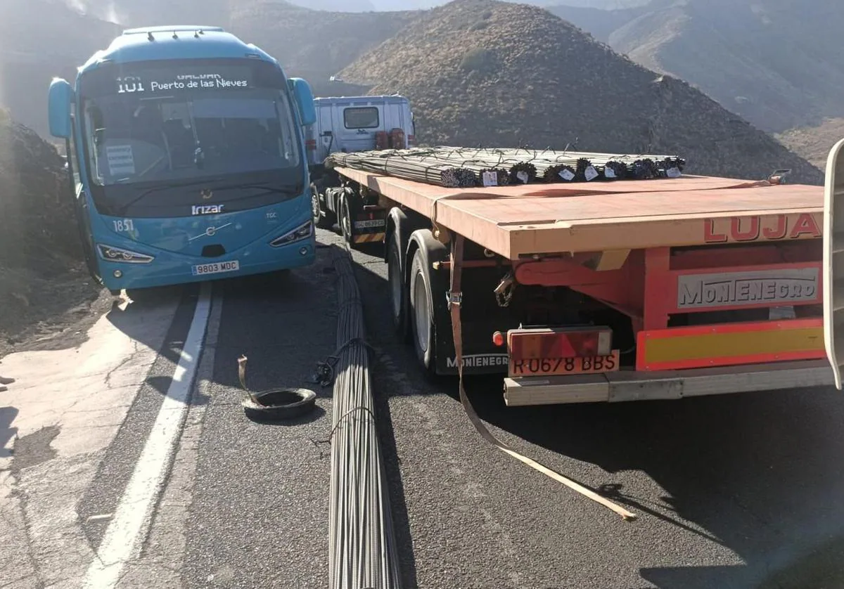 Vehículos implicados en el choque.