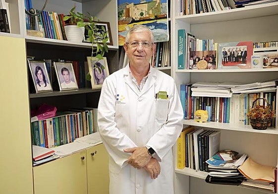 El jefe de la Unidad de Trastornos de la Conducta Alimentaria y jefe del Servicio de Psiquiatría del Negrín, José Luis Hernández Fleta.