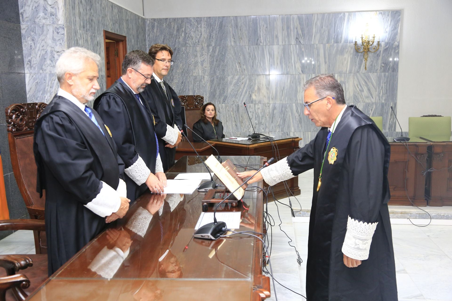 La renovación de la junta de gobierno del Colegio Oficial de Graduados Sociales de Gran Canaria y Fuerteventura, en imágenes