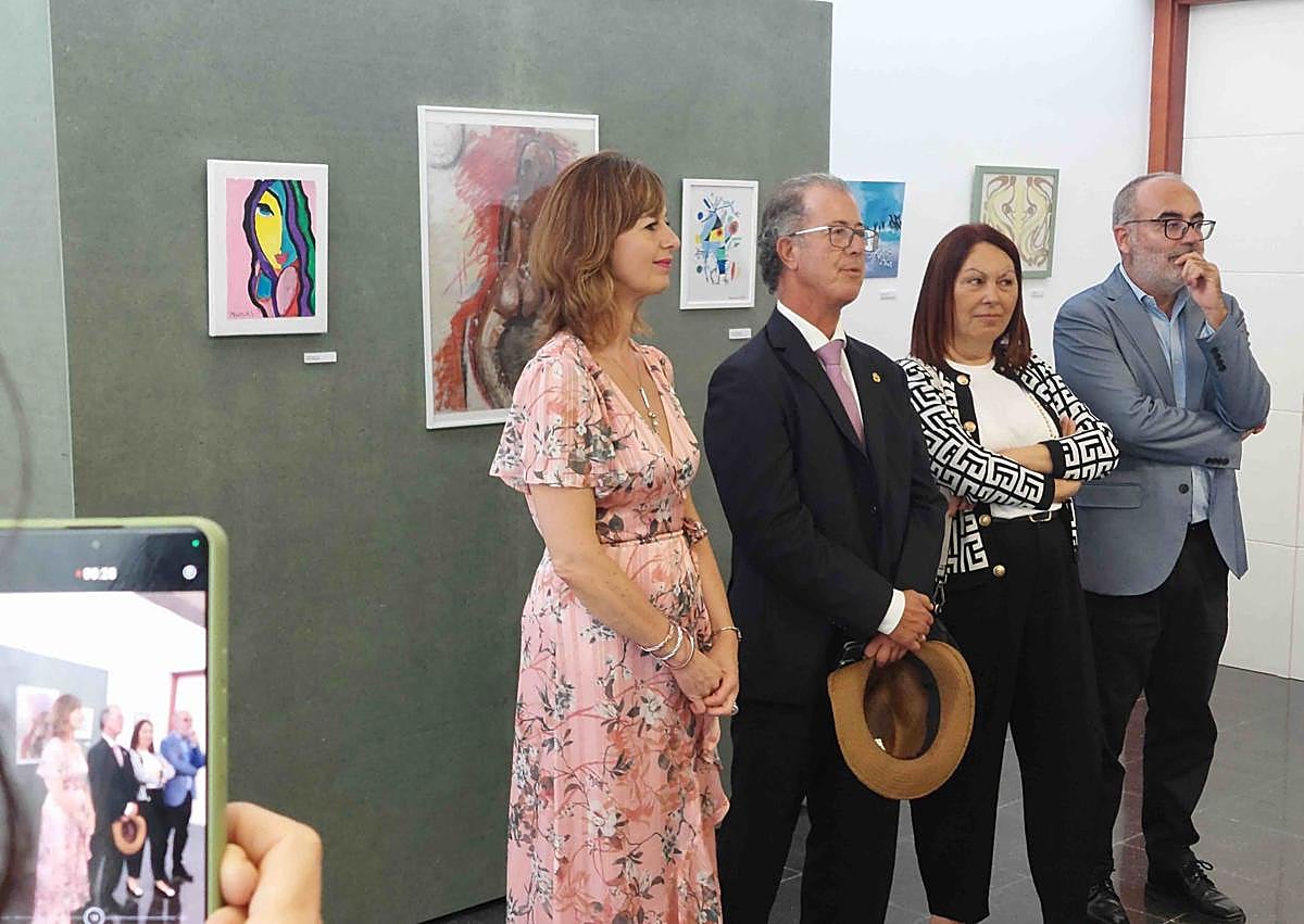 Imagen secundaria 1 - El CELP inaugura la cuarta edición de la exposición artística por el Día Mundial de la Salud Mental