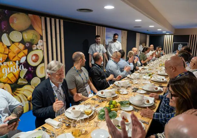 Comensales en el restaurante de Gran Canaria de San Sebastián Gastronomika.