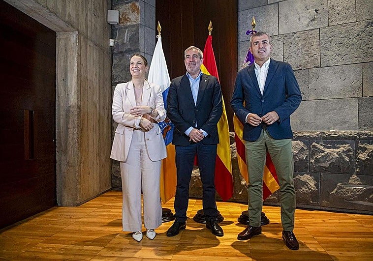 Marga Prohens, Fernando Clavijo y Manuel Domínguez.