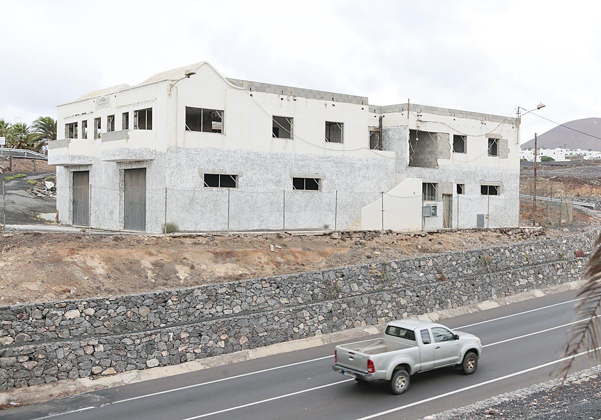 Instalación en Tías donde se han paralizados las obras.