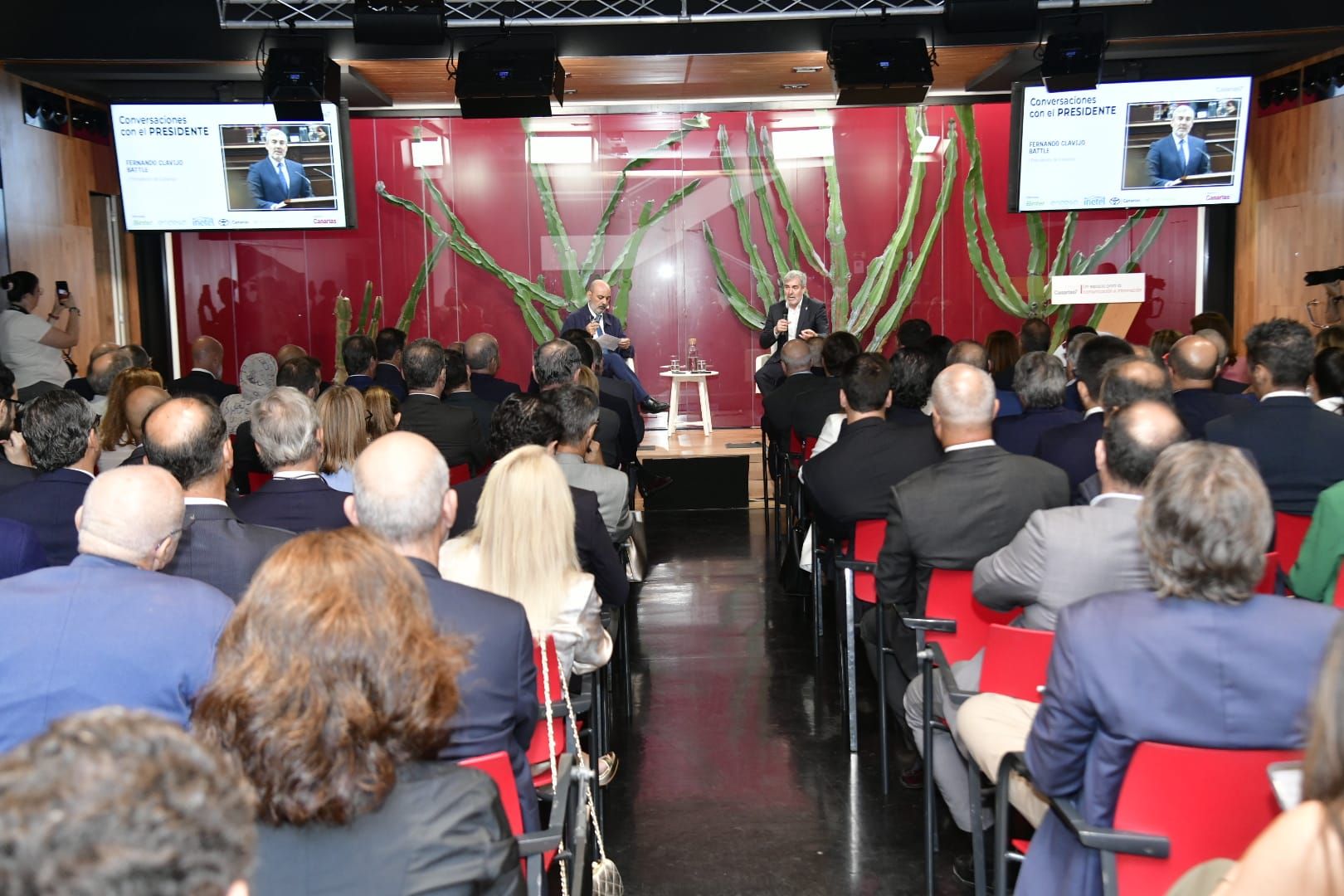 Las imágenes del encuentro con Fernando Clavijo en CANARIAS7