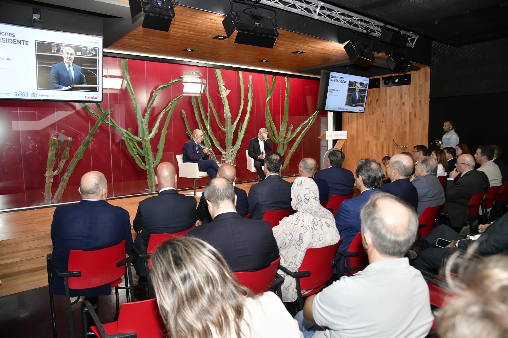 Las imágenes del encuentro con Fernando Clavijo en CANARIAS7