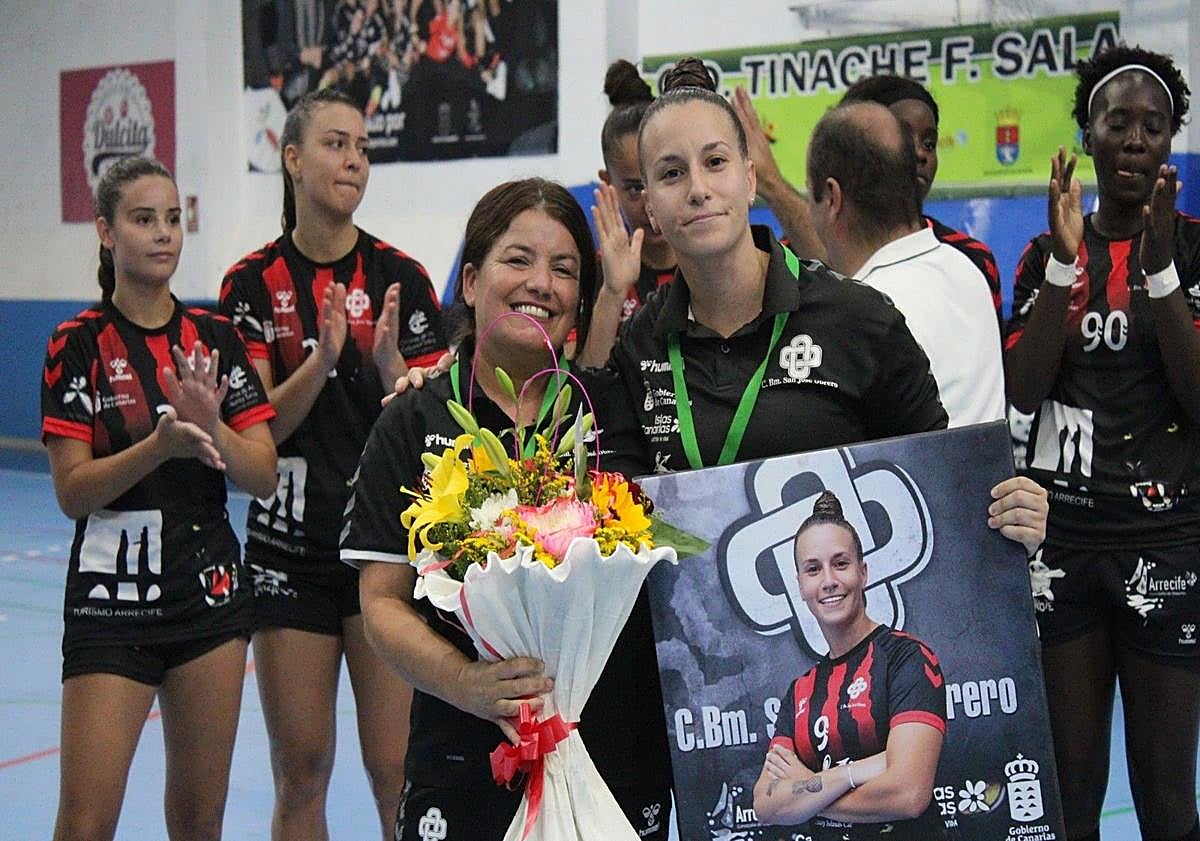 Imagen principal - Nabila de Ganzo, el homenaje a la eterna capitana del CB San José Obrero