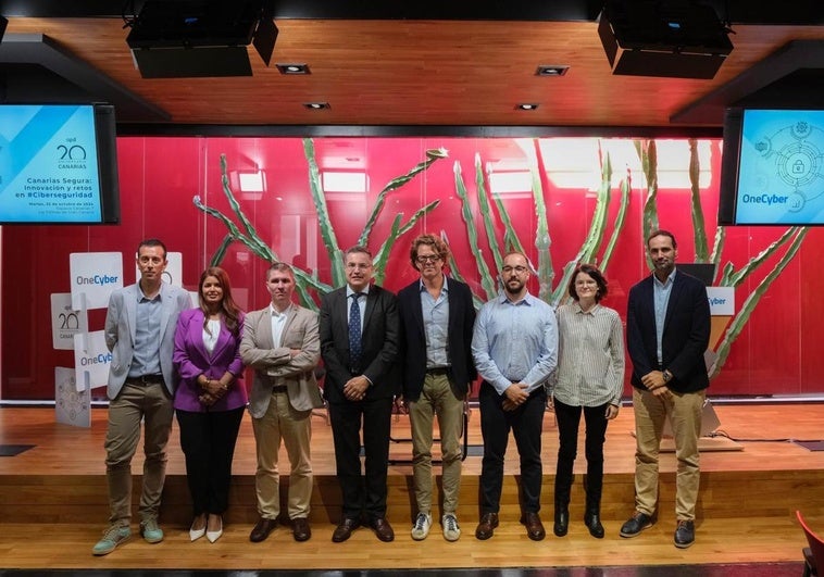 Imagen de los ponentes del encuentro 'Canarias Segura: Innovación y retos en #Ciberseguridad' celebrado en las instalaciones de CANARIAS7.