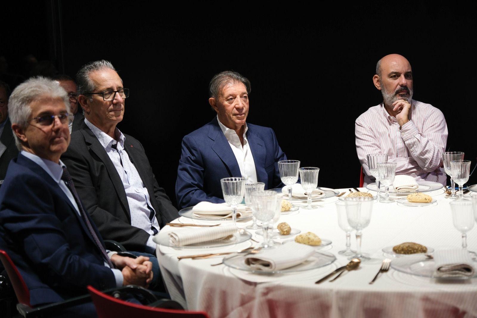 El nuevo encuentro del Skal Club, en imágenes