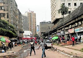 Una calle del centro de Kinshasa, en la República Democrática del Congo.