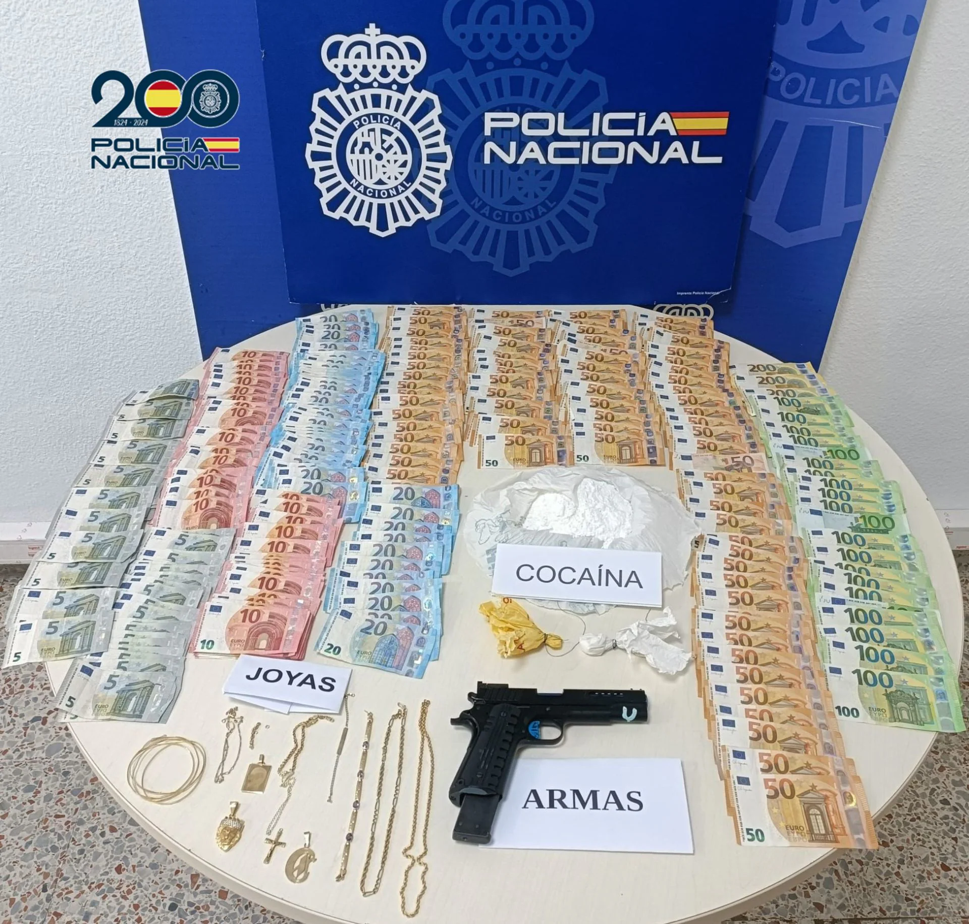 Imagen del material incautado por la Policía Nacional.