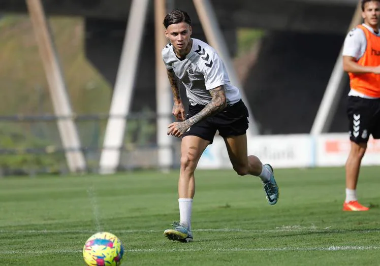 Imagen del futbolista durante su etapa en la UD Las Palmas.