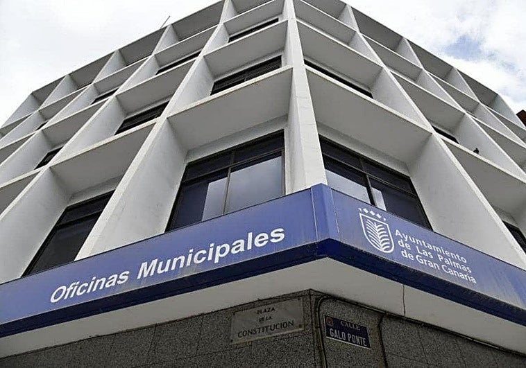 Detalle de la fachada de Geursa en Las Palmas de Gran Canaria.