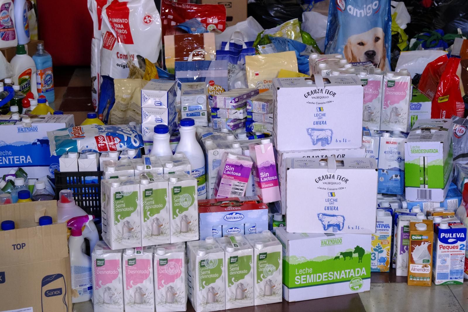 Las fotos de la recogida solidaria de La Isleta