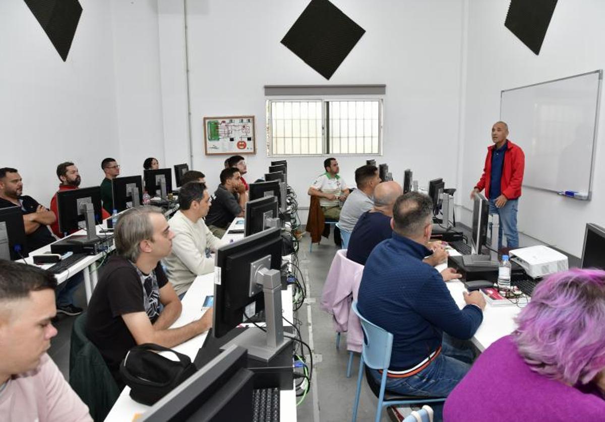 Curso de formación a conductores a cargo de la Consejería de Empleo del Gobierno de Canarias.