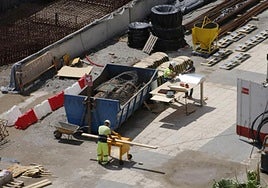 Imagen de archivo de la construcciónde un tramo de la MetroGuagua.