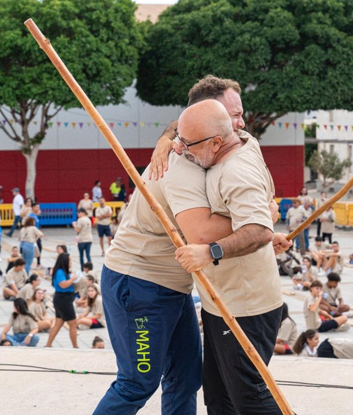 Imagen secundaria 2 - El récord Guinness abre el camino al BIC para el juego de la lata majorera