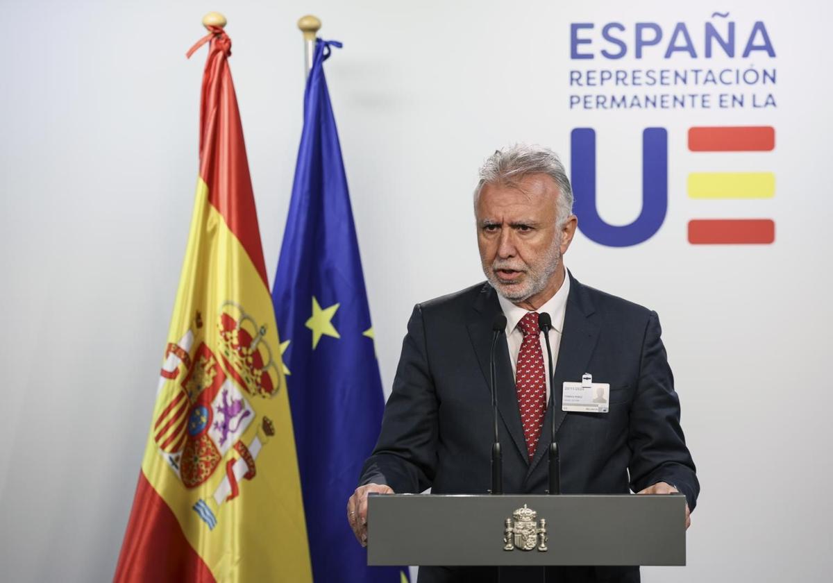 España pide a la UE «toda la ayuda que sea precisa» para los menores migrantes