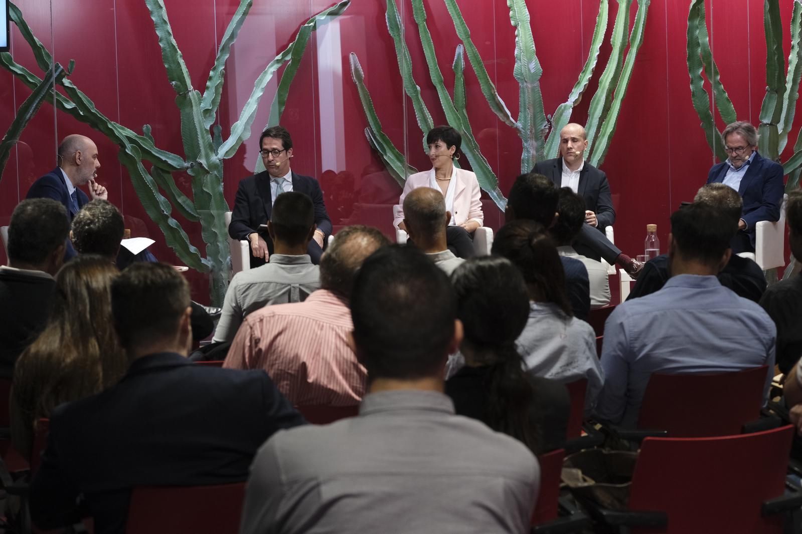 El foro CANARIAS7 &#039;Canarias avanza en la eficiencia y gestión de residuos&#039;, en imágenes