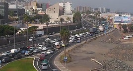 Imagen de las retenciones en la Autovía Marítima.