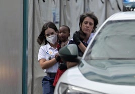 Asistencia a menores migrantes en La Restinga, El Hierro.