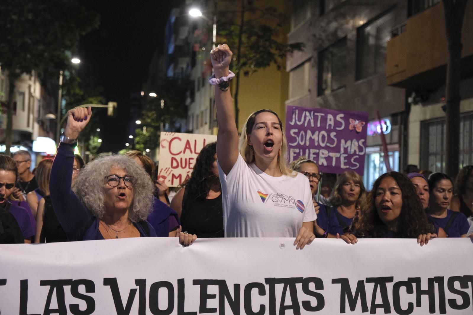 La manifestación del Día Internacional de la Eliminación de la Violencia contra las mujeres, en imágenes